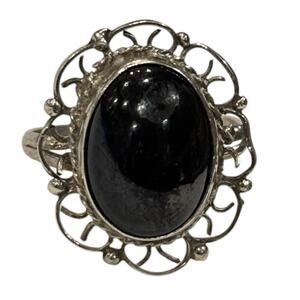 925 Sterling Silver Vintage Black Oval Onyx Filigree Oxidized Ring Size 5